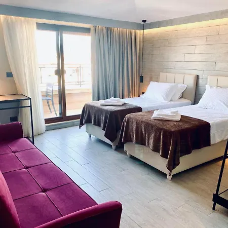 Апартаменты Deluxe In Blloku Area *