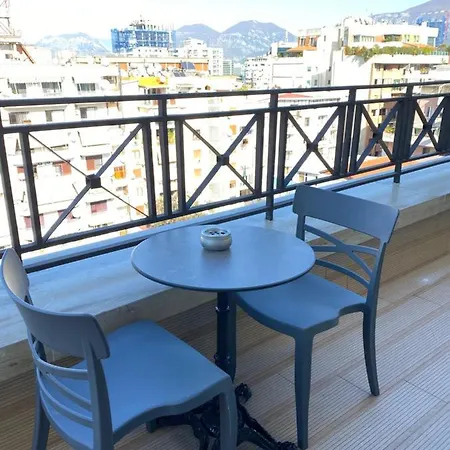 Апартаменты Deluxe In Blloku Area Тирана