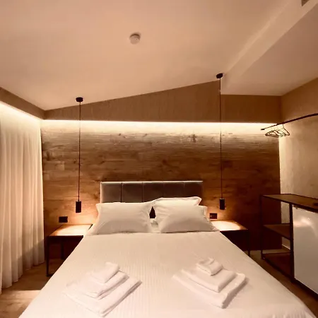 Апартаменты Deluxe In Blloku Area *